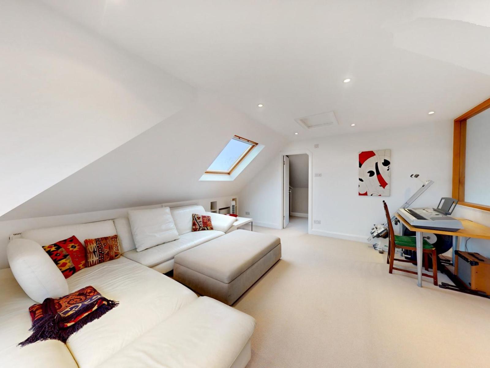 Сasa de vacaciones Pass The Keys Charming House In Golders Londres